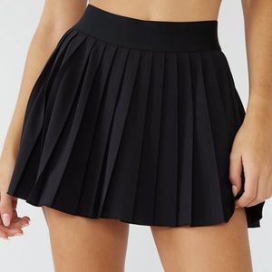 Aritzia black tennis skirt - like new!